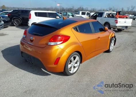 2015 Hyundai Veloster z USA, uszkodzony, nr VIN KMHTC6AD4FU238651